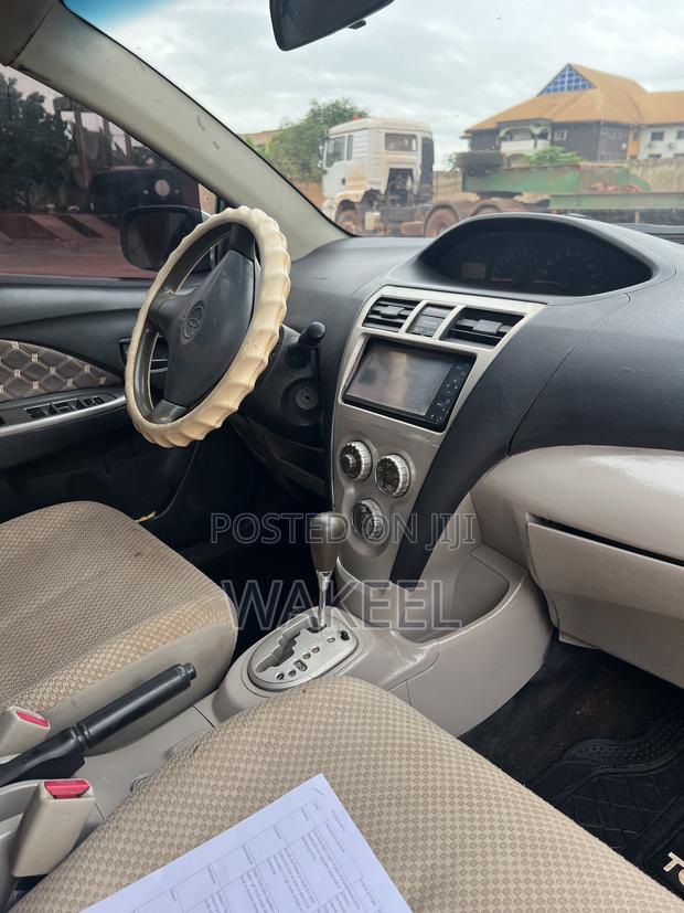 Toyota Belta 2010 White