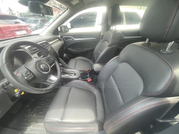 MG ZS 2017 White