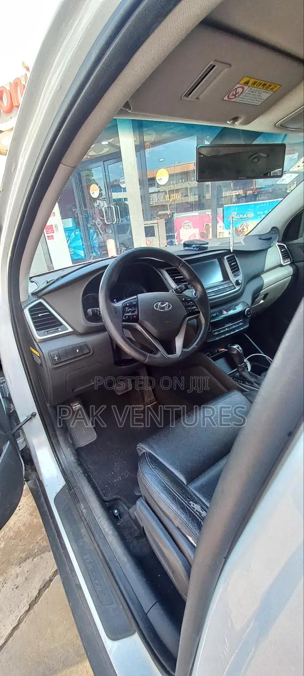 Hyundai Tucson Eco FWD 2017 White