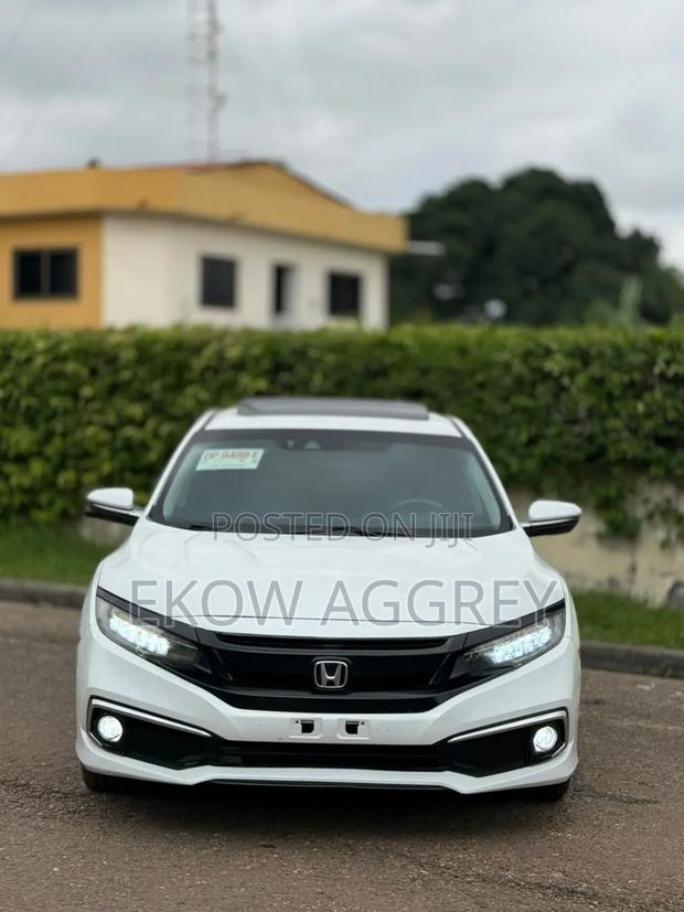 Honda Civic Touring Sedan 2019 White