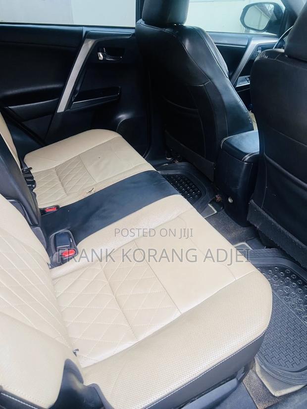 Toyota RAV4 XLE AWD (2.5L 4cyl 6A) 2017