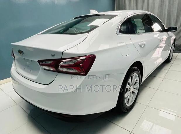 Chevrolet Malibu 2022 White