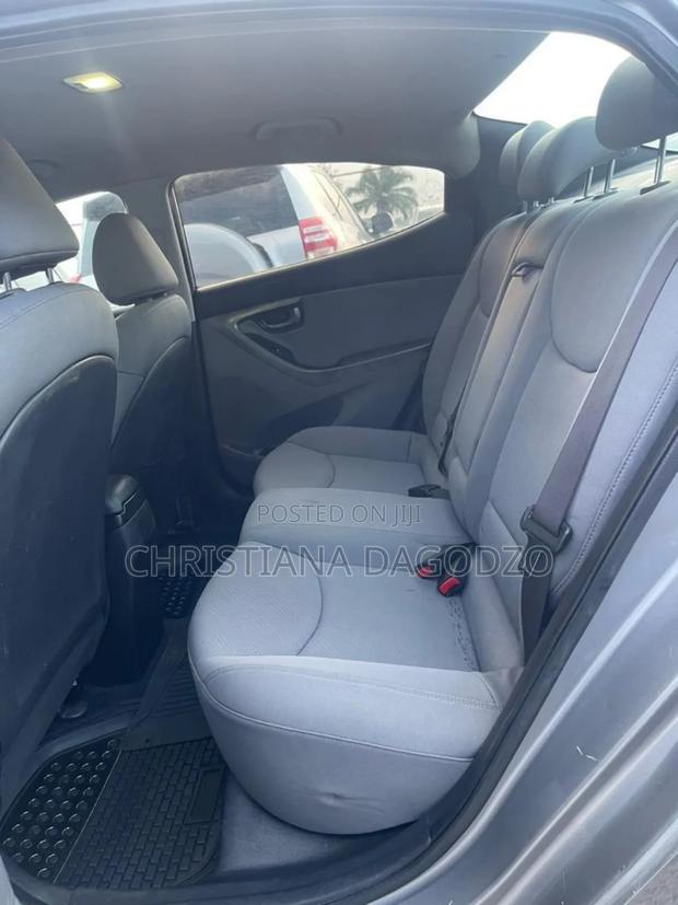 Hyundai Elantra GLS Sedan FWD (1.8L 4cyl 6M) 2013 Gray