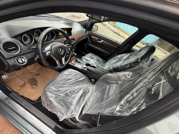 Mercedes-Benz C250 2013 Gray