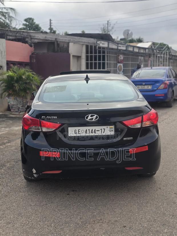Hyundai Elantra 2013 Black