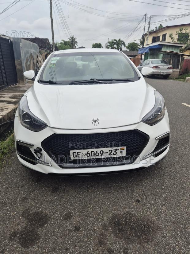 Hyundai Elantra 2013 White
