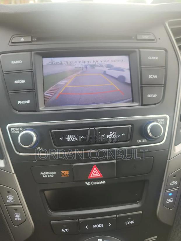 Hyundai Santa Fe 2018 Gray