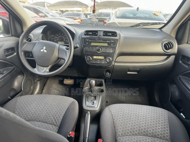 Mitsubishi Mirage DE 4dr Hatchback (1.2L 3cyl 5M) 2015 Gray