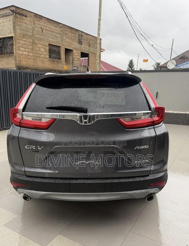 Honda CR-V Touring AWD 2018 Gray