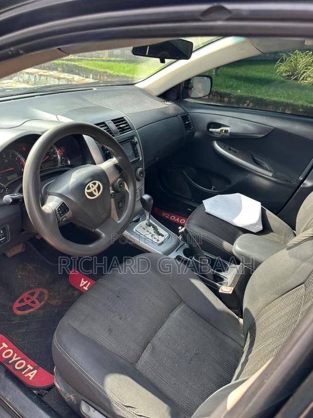 Toyota Corolla 2013 Black