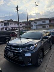 Toyota Highlander XLE 4x4 V6 (3.5L 6cyl 8A) 2018 Gray for sale