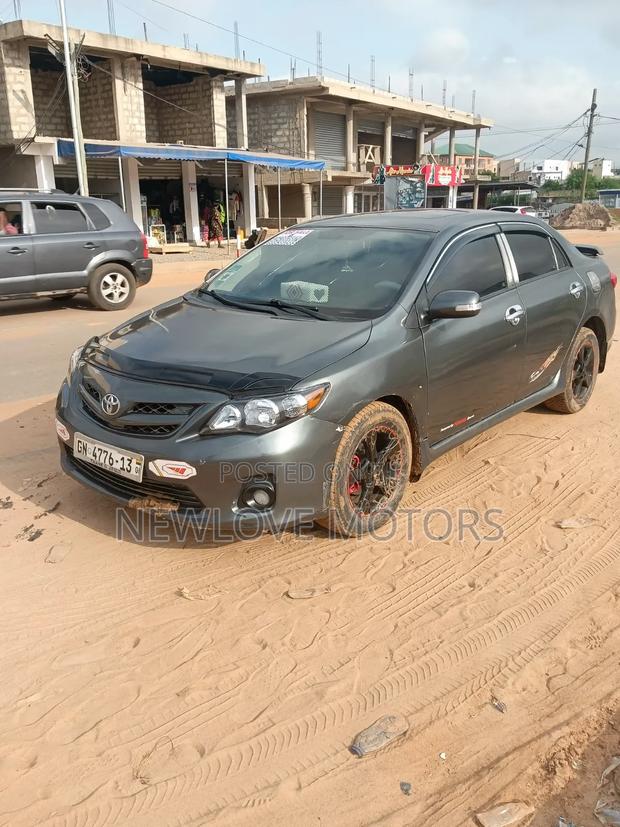 Toyota Corolla 2013 Gray