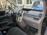 Toyota Voxy V 4WD 8-Seater 2012 Gray for sale
