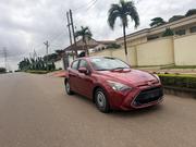 Toyota Yaris 1.5 Sedan XLE 2020 Red for sale