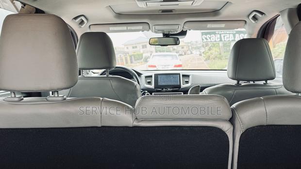 Honda Pilot Touring 4dr SUV 4WD (3.5L 6cyl 9A) 2016 Blue