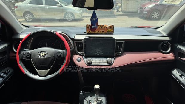 Toyota RAV4 2014 Red