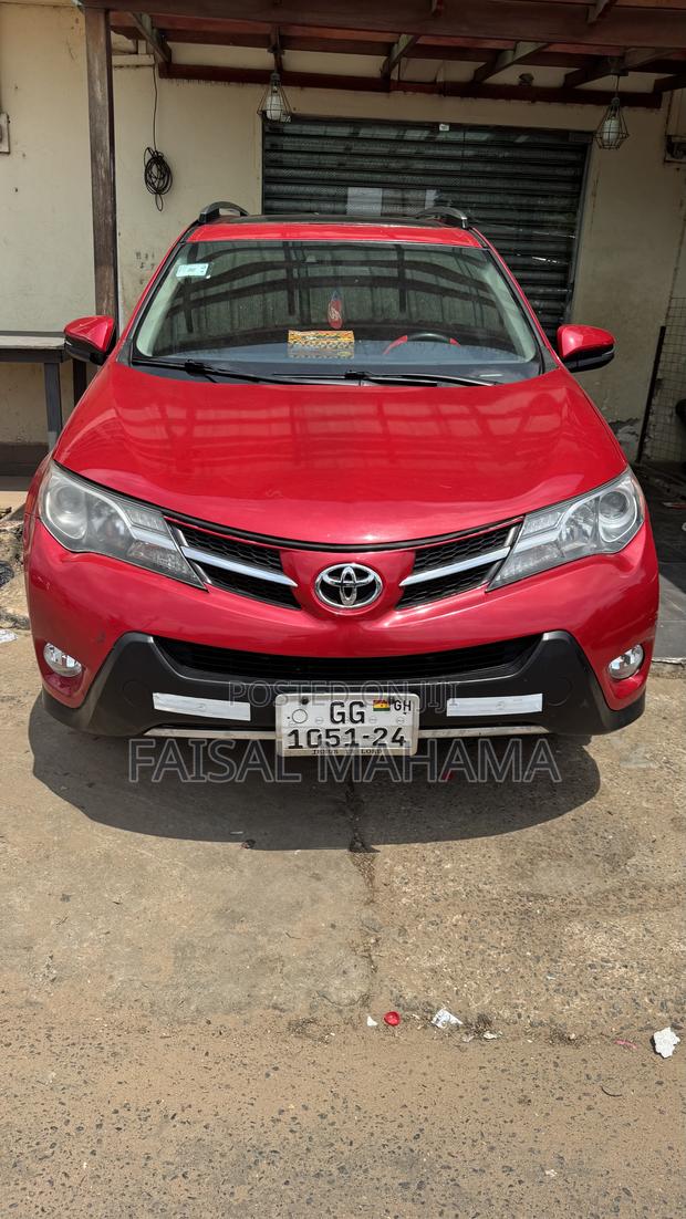 Toyota RAV4 2014 Red