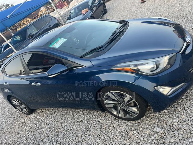Hyundai Elantra Limited Sedan FWD (1.8L 4cyl 6A) 2016 Blue