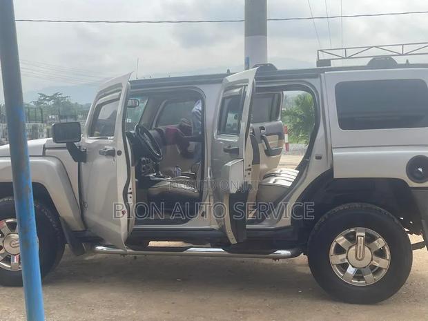 Hummer H3 2006