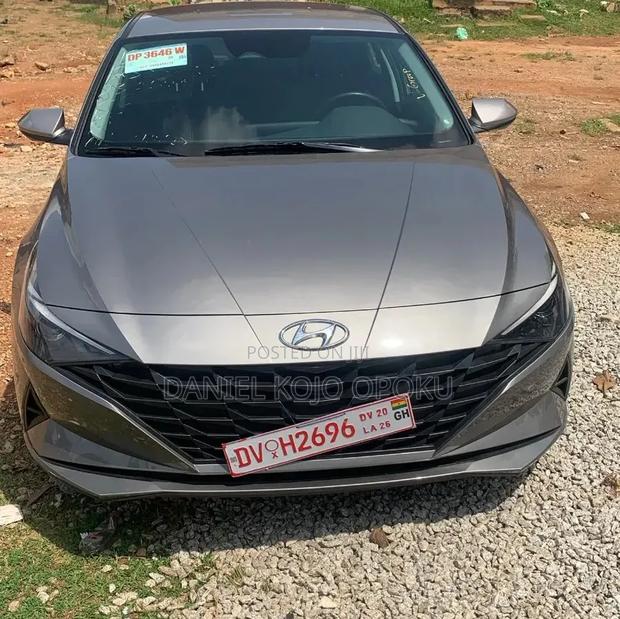 Hyundai Elantra 2023 Gray