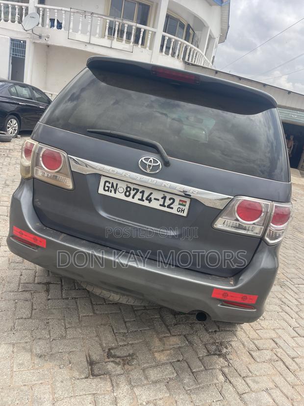 Toyota Fortuner 2012