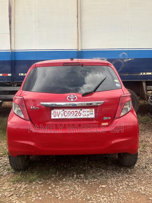 Toyota Vitz 1.3 FWD 3dr 2012 Red