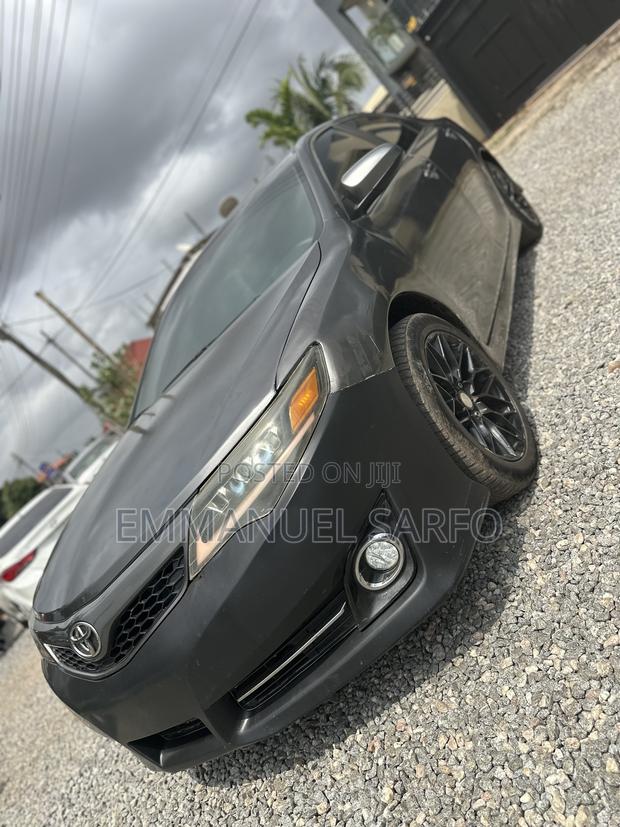 Toyota Camry SE Sport 4dr Sedan (2.5L 4cyl 6A) 2014 Gray