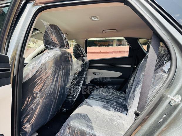 Hyundai Tucson SE 2022 Gray