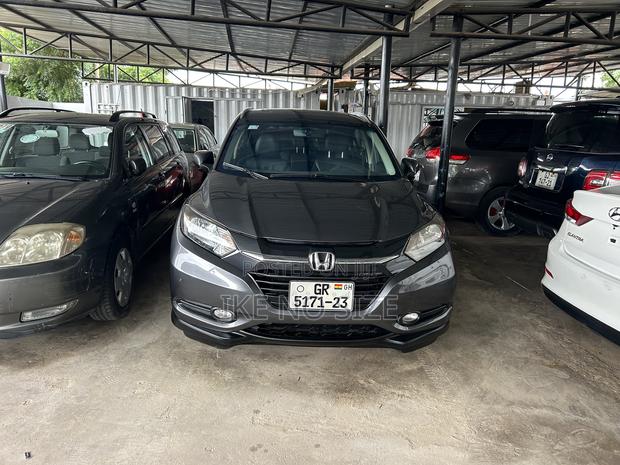 Honda HR-V 4dr SUV (1.5L 4cyl CVT) 2016 Gray