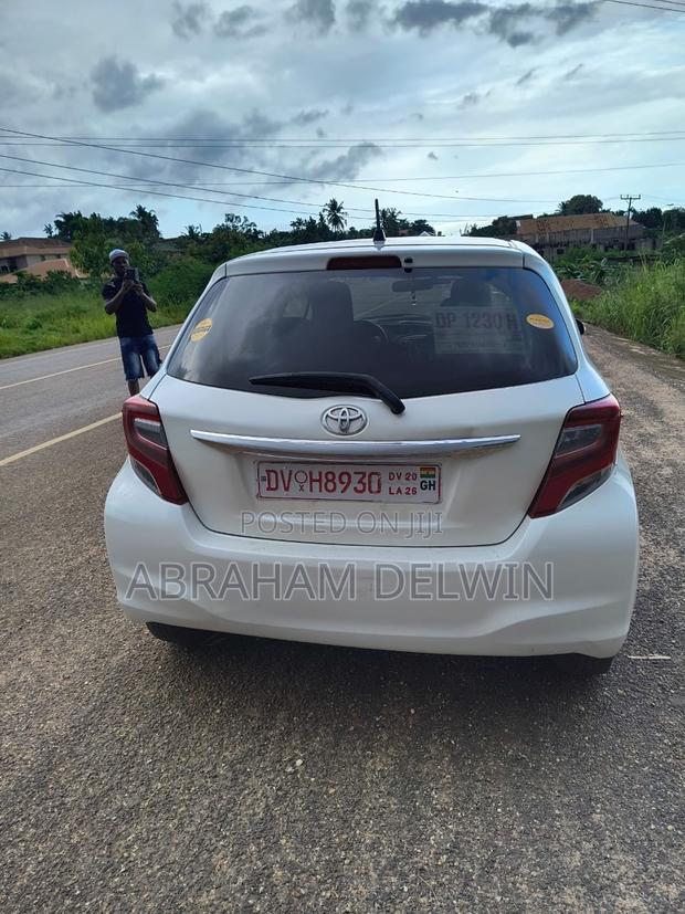 Toyota Vitz 2014 White