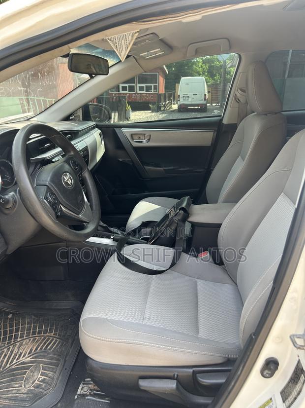 Toyota Corolla 2014 White