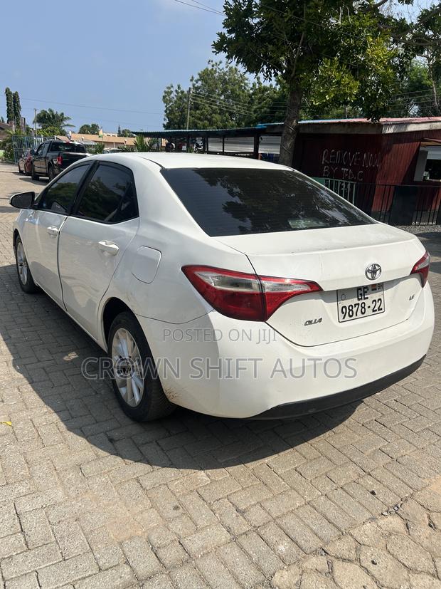 Toyota Corolla 2014 White