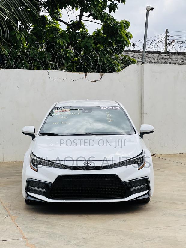 Toyota Corolla 2019 White