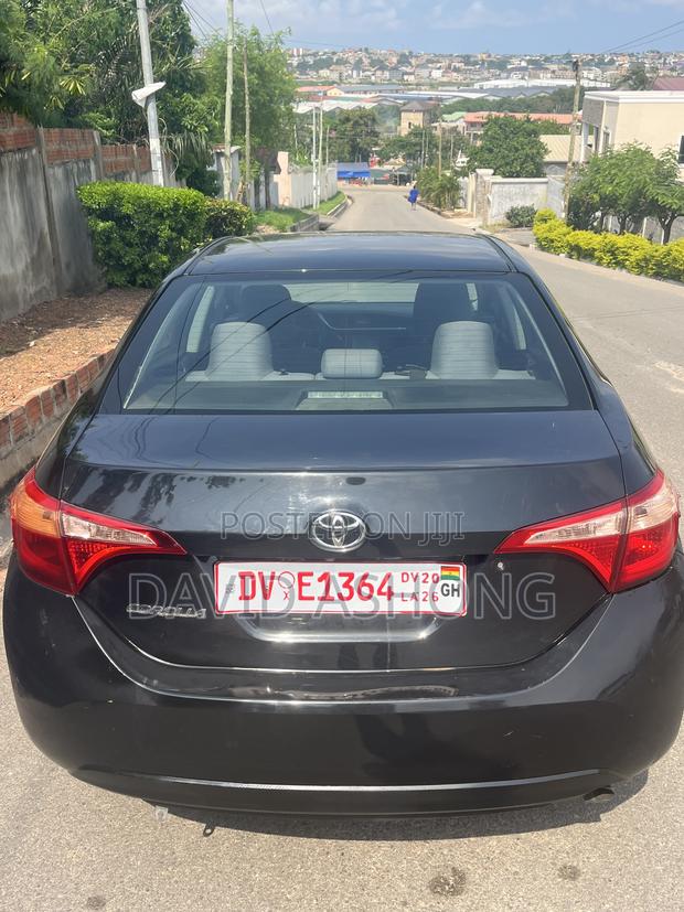Toyota Corolla LE Eco (1.8L 4cyl 2A) 2019 Black