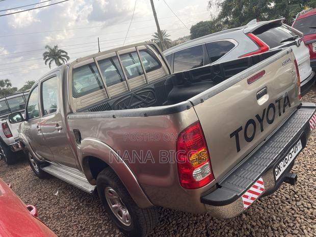 Toyota Hilux 2.0 VVT-i SRX 2009