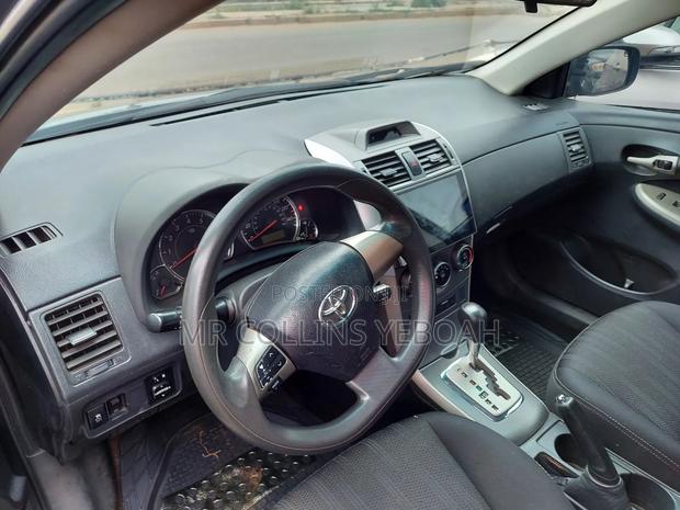 Toyota Corolla 2013 Black