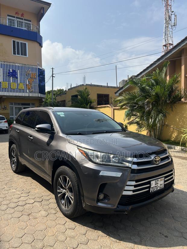 Toyota Highlander 2018 Gray