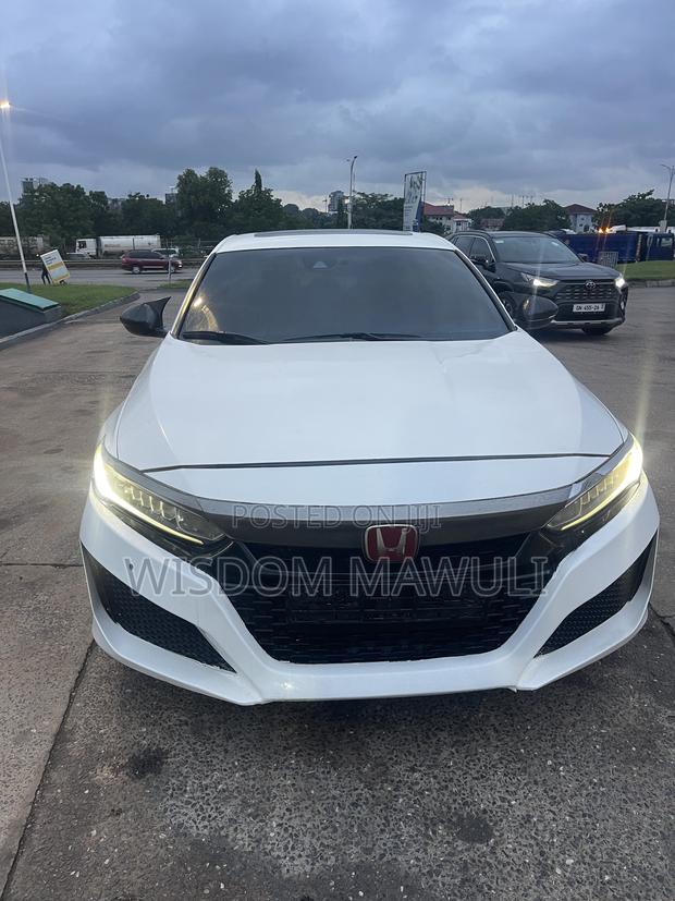 Honda Accord EX-L 2.0T 2018 White