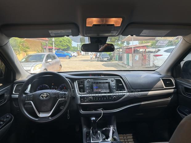Toyota Highlander 2018 Gray
