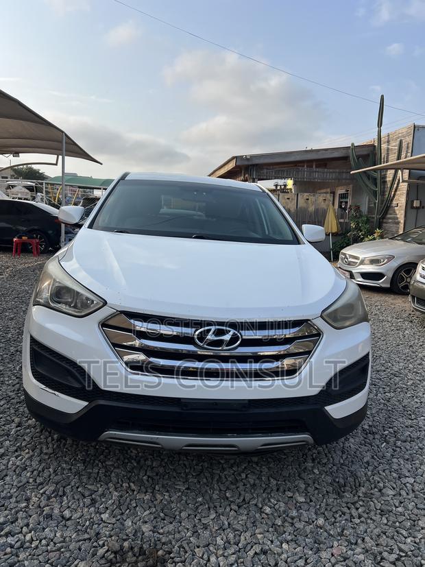 Hyundai Santa Fe 2016 White