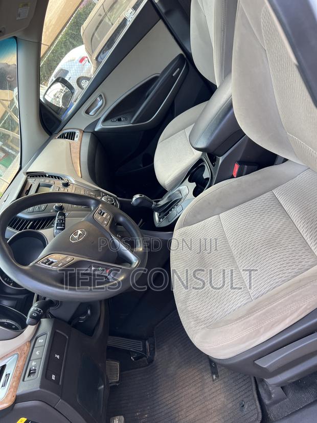 Hyundai Santa Fe 2016 White