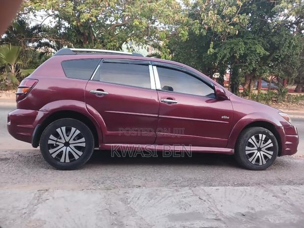 Pontiac Vibe 2006 Red