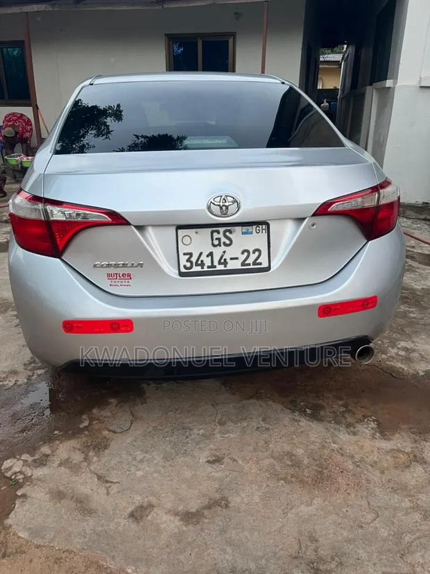 Toyota Corolla 2015 Silver
