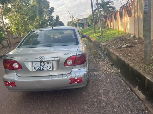 Toyota Corolla 2004 Silver