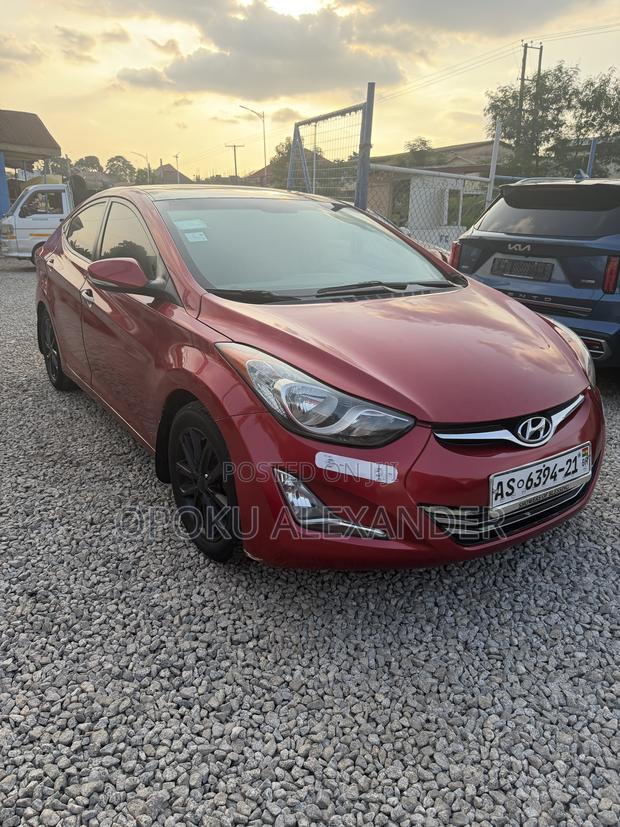 Hyundai Elantra 2013 Red