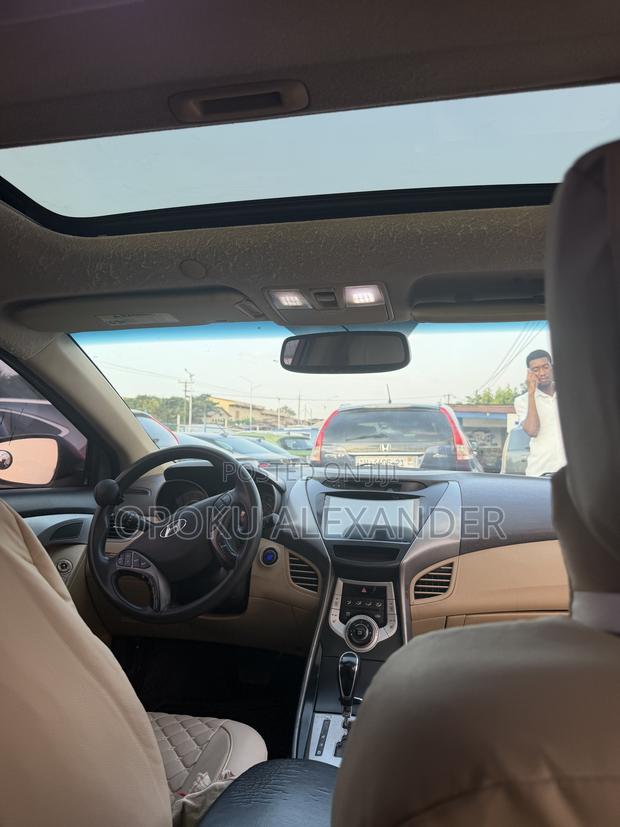 Hyundai Elantra 2013 Red