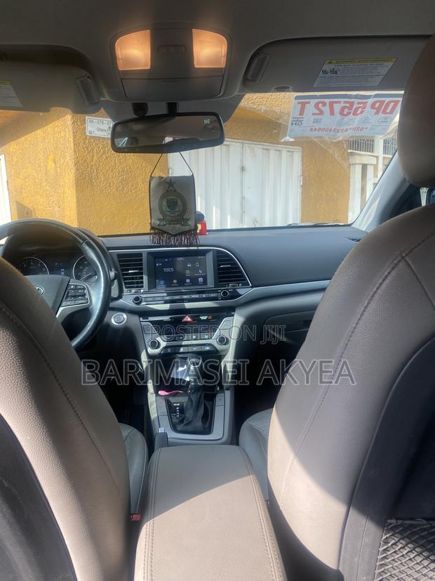 Hyundai Elantra Limited 2018 Gray