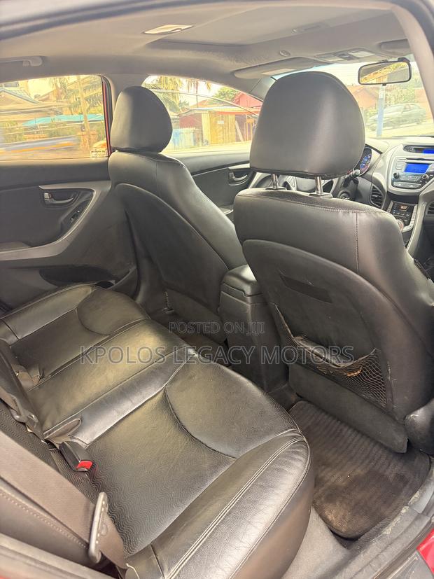 Hyundai Elantra Limited Sedan FWD (1.8L 4cyl 6A) 2013 Red