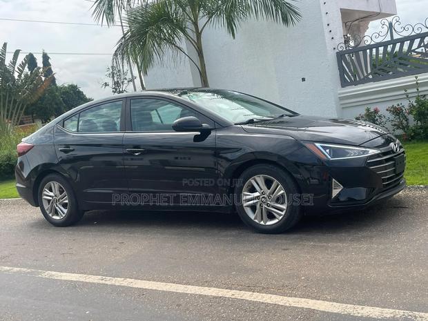 Hyundai Elantra Limited 2019 Black
