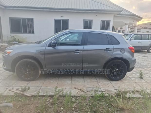Mitsubishi Outlander Sport 2018 Gray
